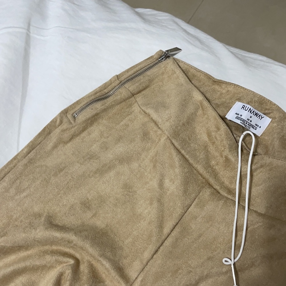 Pants - Picture 6 of 7
